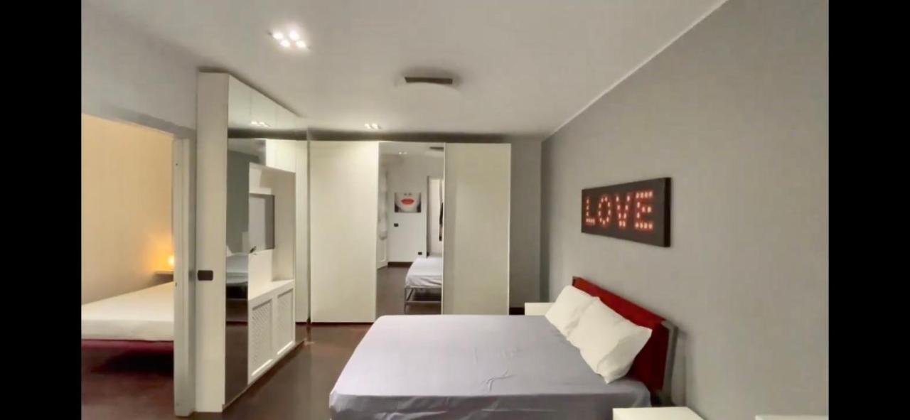 Luxury Home 100 Mq A Stone'S Throw From The Duomo Milan Luaran gambar